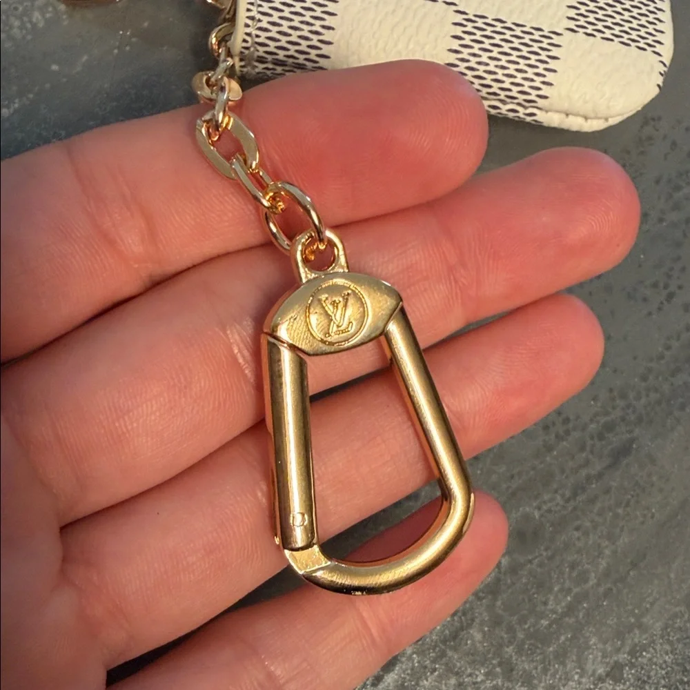 Louis Vuitton Damier Azur Key & Card Holder with Gold Chain - Picture 3 of 5